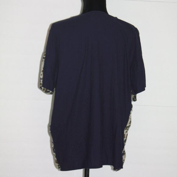Salvatore Ferragamo Short Sleeve Shirt Silk Polk-a-Dot Front; Navy Back Size XL - Picture 3 of 10